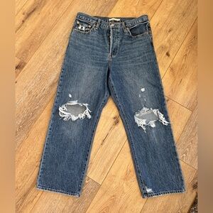 Levi’s Ribcage Straight Ankle Jeans 31